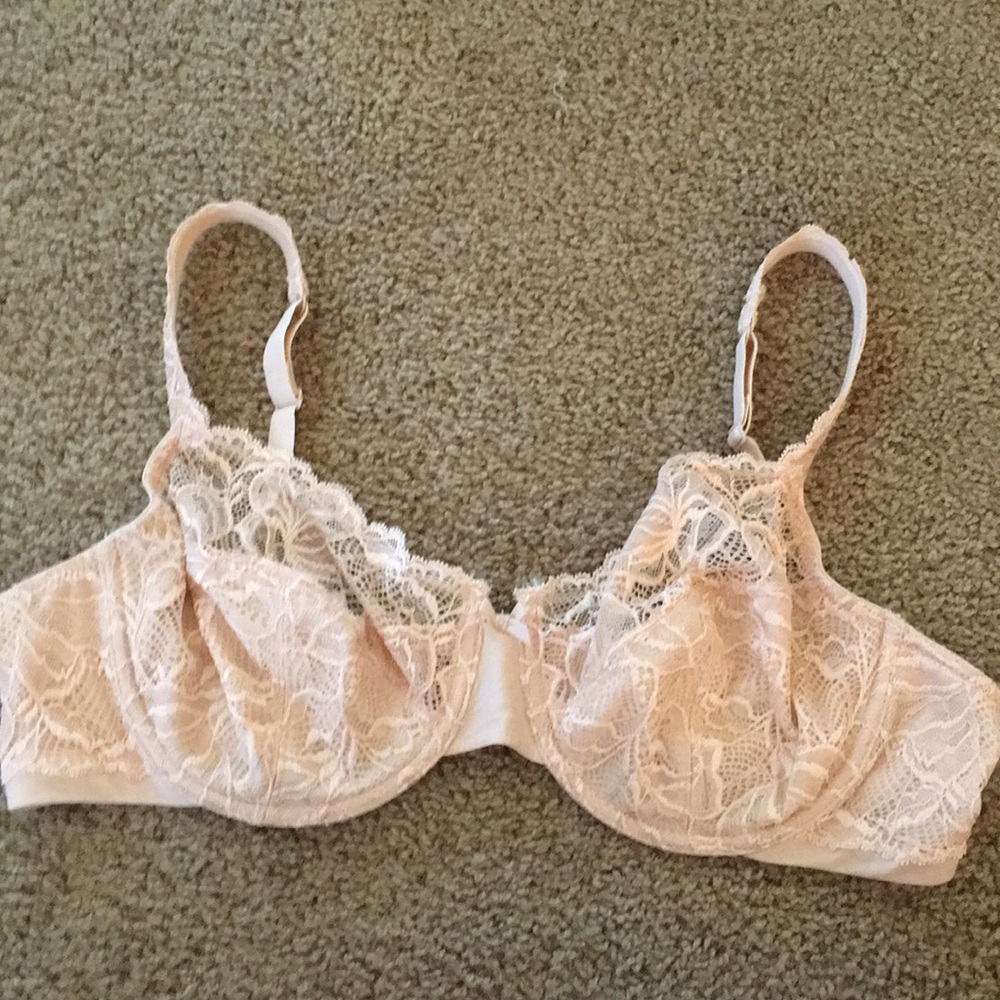 Bali 42B Lace Cup Unlined